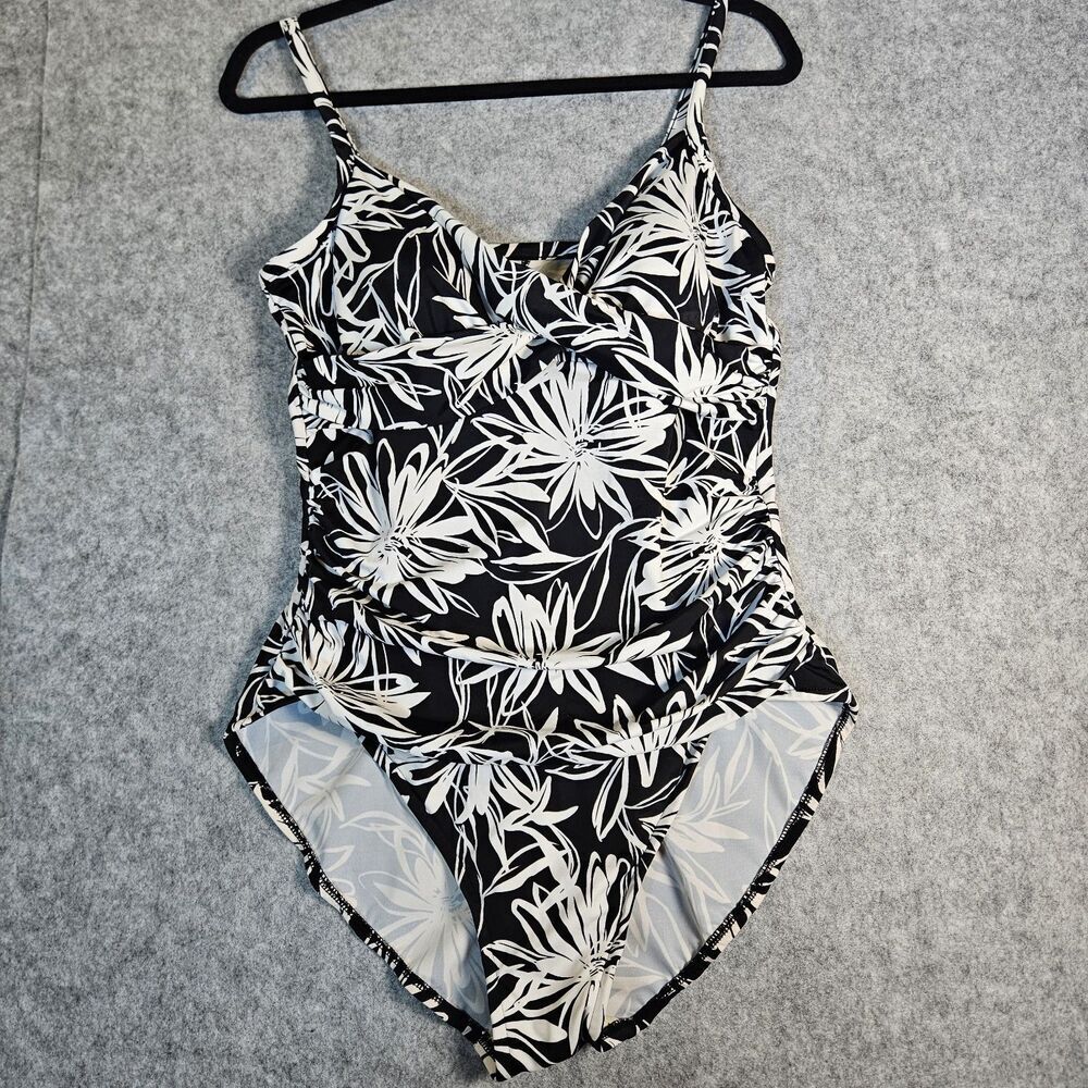 Croft & Barrow Black White Floral Print Molded Cup Swimsuit Beach Vacation Sz 14